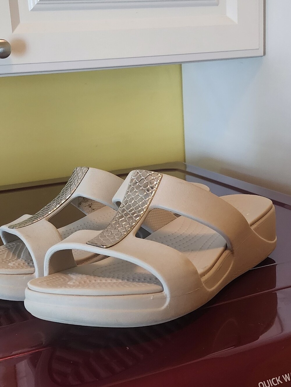Crocs Dual Comfort Sandals Size 10 / Beige / GUC